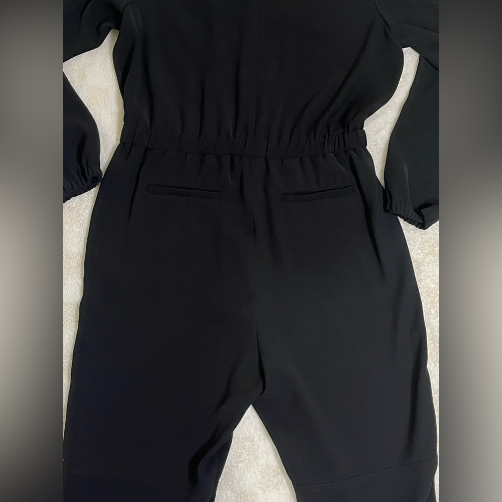 Women’s MICHAEL MICHAEL KORS Cady Utility Jumpsuit in Black • Large - Picture 9 of 16